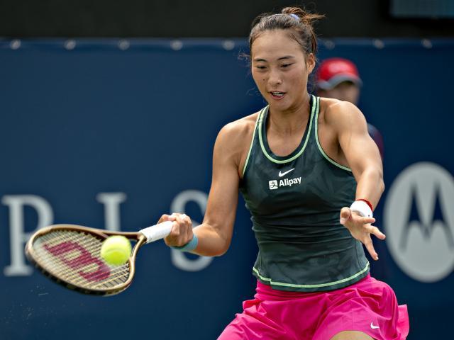 张奔斗:郑钦文又输给了绕不开的萨姆索诺娃